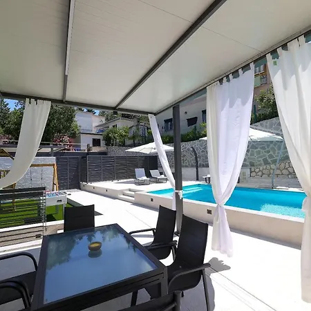 Rene Villa Jadranovo