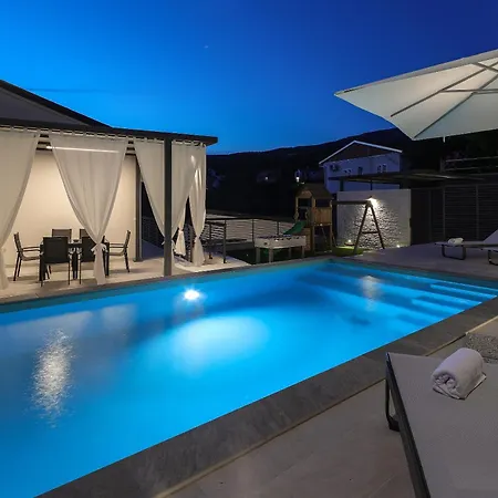 Rene Villa Jadranovo